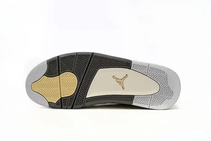 One Kick SE Craft Photon DV3742-021 Retro 4 Jordan Dust 0527